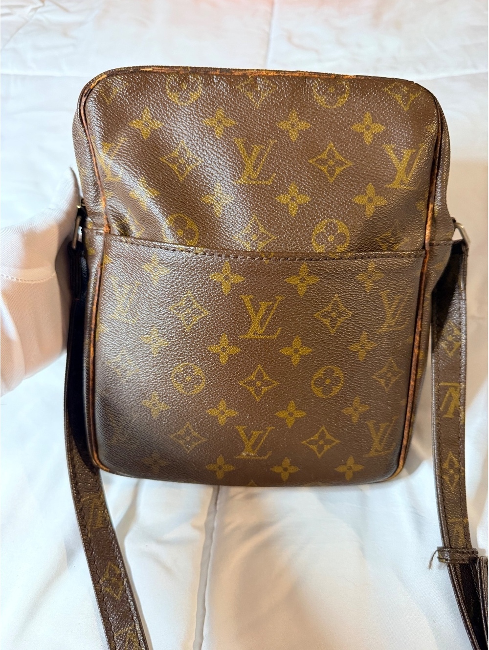 Louis Vuitton Monogram Crossbody Bag Adjustable Strap